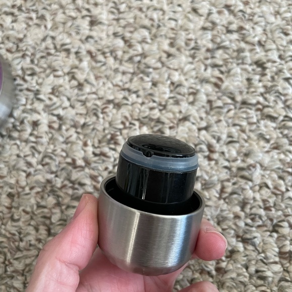 Simple Modern Water Bottle - Purple - 24 Ounces - Picture 4 of 5